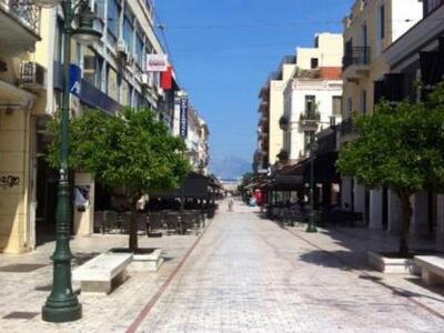 Πάτρα: "Πονοκέφαλος " για αστυ...