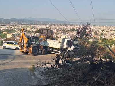 ΠΑΤΡΑ: - ΔΕΙΤΕ ΦΩΤΟ: Ο Δήμος αποκαθιστά τις ζημιές στο Γηροκομειό