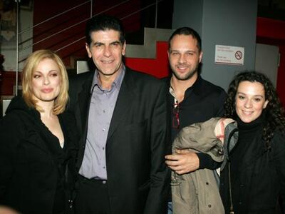 Δάφνη Λαμπρόγιαννη, Γιάννης Μπέζος, Μέμο...