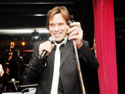 Ο Στράτος Τζώρτζογλου «εκτελεί» το Last ...