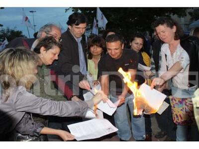 Πύργος: Πορεία και συγκέντρωση της ΕΛΜΕ ...