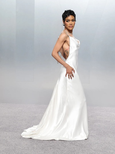 Τεγιάνα Τέιλορ με Chanel