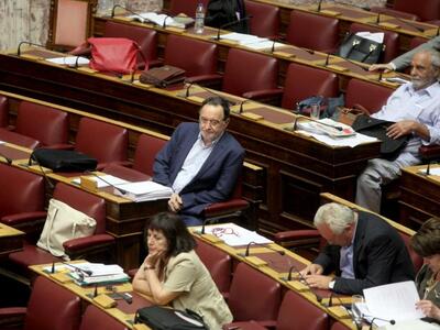 Λαφαζάνης: "Όλα  μια χαρά - Οι διαφ...