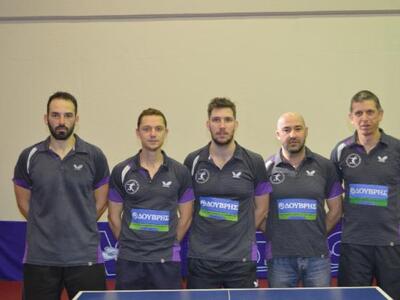 Από αριστερά Σγουρομάλλης Μανώλης, Τσεγγ...