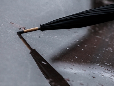 Καιρός: Τοπικές βροχές και θυελλώδεις βό...