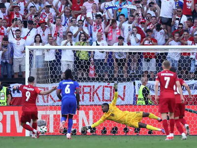 Γαλλία-Πολωνία 1-1, σε δύσκολα μονοπάτια...