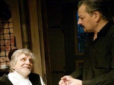 Ο εκλεκτός ηθοποιός Βασίλης Μαυρομάτης μ...