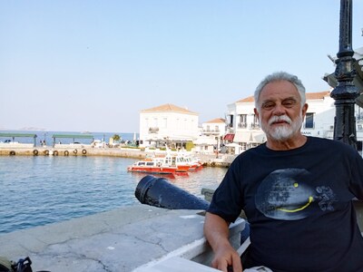 Σάκης Ροδίτης : Πιστεύω σε μια κοινωνία ...