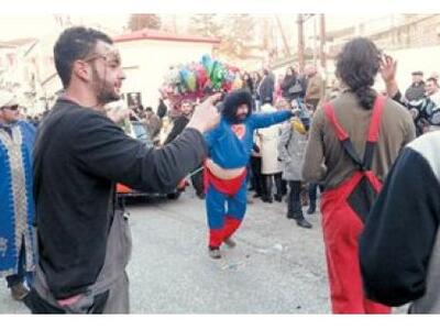 Σούπερμαν στο χωριό, αναρχικός στον ΣΥΡΙΖΑ