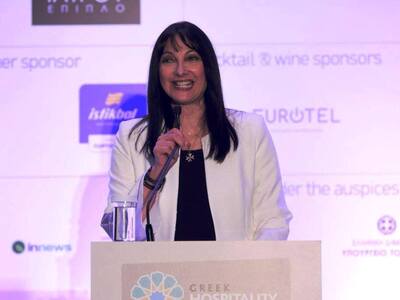 «Καλύτερη Υπουργός Τουρισμού Παγκοσμίως»...