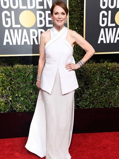 ΤΖΟΥΛΙΑΝ ΜΟΥΡ ΜΕ GIVENCHY