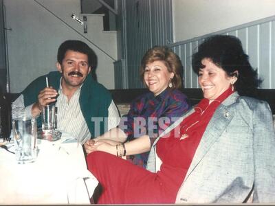 Ο Χάρης Βάσιος με την αδελφή του την Αλε...
