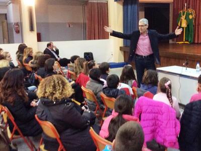 Ομιλία του Άγγελου Τσιγκρή στο Δημοτικό ...