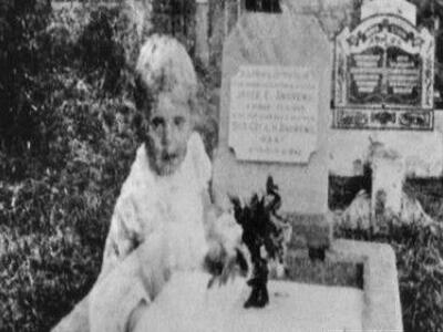 Σχεδόν οι μισοί κάτοικοι των ΗΠΑ πιστεύο...