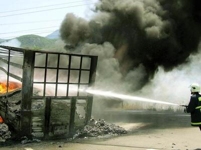 Πατρών – Κορίνθου: Φωτιά σε νταλίκα στο ...