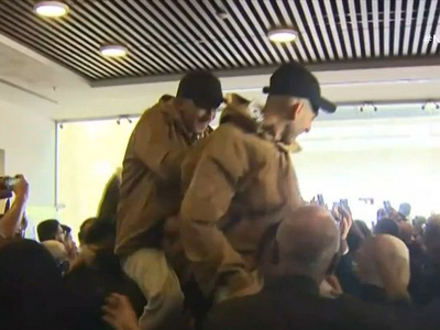 Έκρηξη χαράς στη Ραμάλα με την άφιξη λεω...