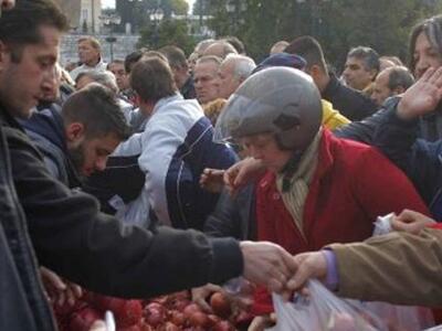 Οι Έλληνες ... επιλέγουν και πάλι τα προ...