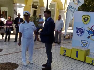 Η απονομή στον ΠΟΠ