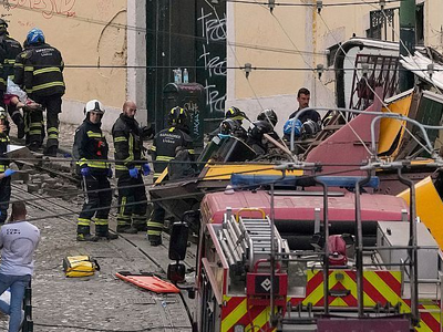 «Έπεσε σαν χάρτινος πύργος»: Τριήμερο πέ...