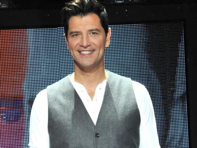 Πολιτεύεται στην Αθήνα ο Σάκης Ρουβάς; Π...