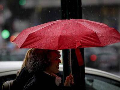 Ζακέτα να πάρετε... Φθινοπωρινό το σκηνι...