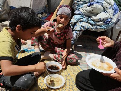 Γάζα: Πείνα και εξαθλίωση – 70.000 παιδι...