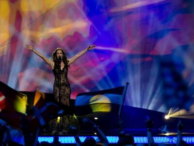 Η Δέσποινα Ολυμπιίου επί σκηνής.