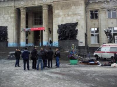 Μαύρη χήρα σκορπά το θάνατο σε σιδηροδρο...