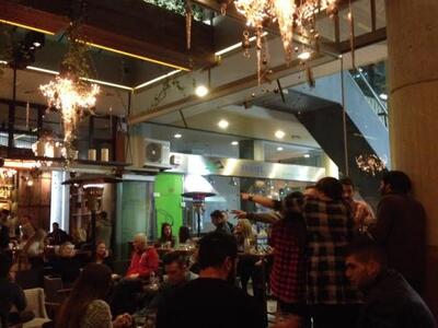 Που και πως διασκεδάζουν αυτή την ώρα οι...