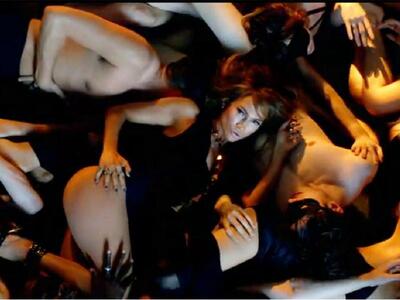 Δείτε το βιντεοκλίπ του "Dance Agai...