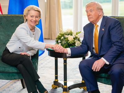 Politico: Ο αιώνας της ταπείνωσης για τη...