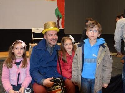 «Το γέλιο που (δεν) χάθηκε» στην Αγορά Α...