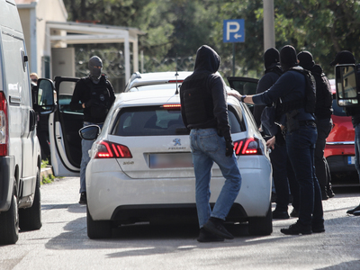 Greek Mafia: Ποινική δίωξη για 9 κακουργ...