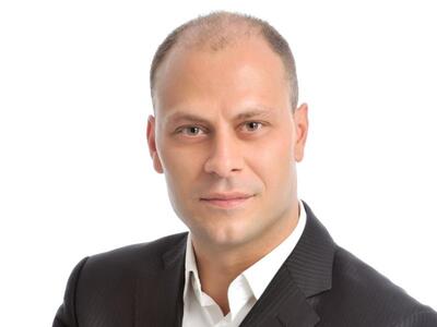 Εγκαίνια για το εκλογικό κέντρο του Ανδρ...