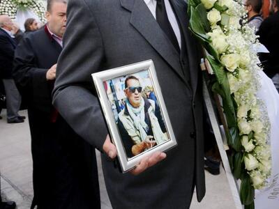 Πλήθος κόσμου αποχαιρέτισε τον δημοσιογρ...