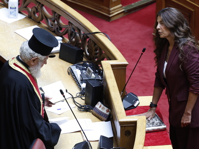 Ορκίστηκε βουλευτής η Πόπη Τσαπανίδου 