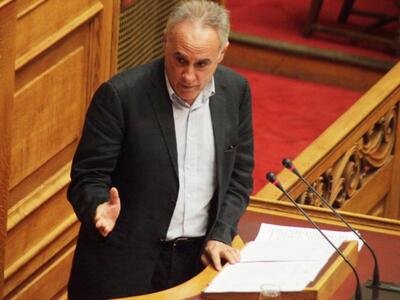 Νίκος Τσούκαλης: Όχι και στις τρεις ψηφο...