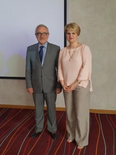 Ο κοσμήτορας του Πανεπιστημίου Νεάπολις ...