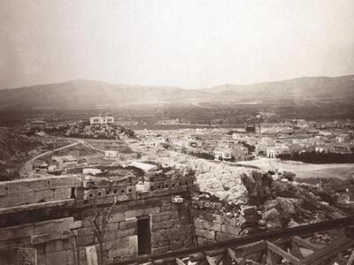 Φωτογραφία: T’SERSTEVENS, 1904. Σε πρώτο...