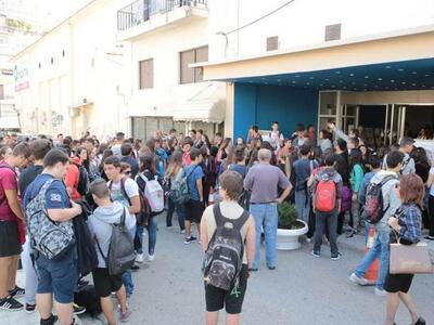 Αίγιο:Έκλεψε τις εφηβικές καρδιές η ταιν...