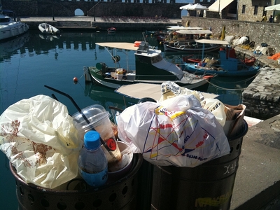 Απαράδεκτες εικόνες στο λιμάνι της Ναυπάκτου