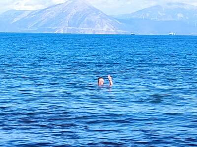 Πατρινός δημοσιογράφος κάνει "βουτι...