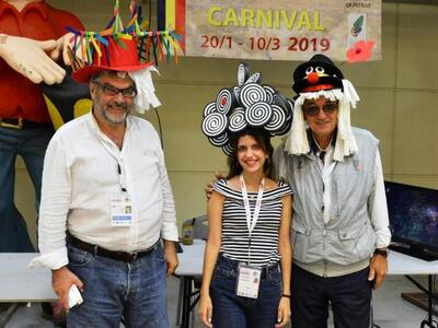 Με Καρναβαλικό καπέλο οι πρόεδροι της Ευ...