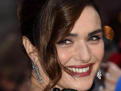 Κόκκινο χαλί υψηλής μόδας για τον «Αστακ...