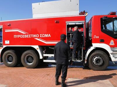 Πάτρα: Φωτιά σε όχημα στην πλατεία Ομονοίας