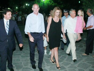 Και ο Γιώργος συνεχίζει τις διακοπές του...