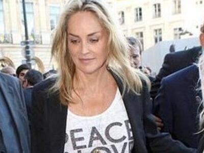 Στο νοσοκομείο με φρικτούς πονοκεφάλους ...