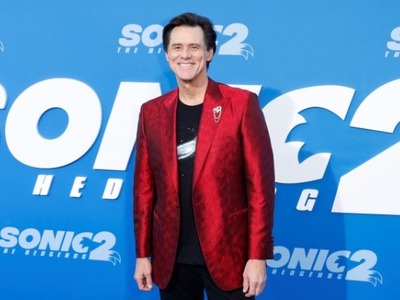 Στον 63χρονο σταρ Τζιμ Κάρεϊ θα απονεμηθ...