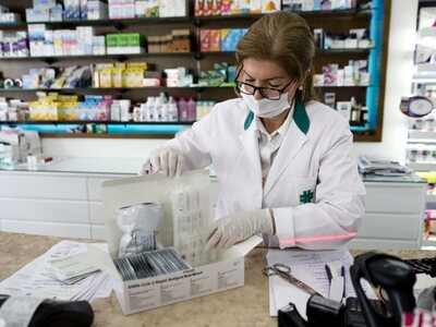 Νέα απόφαση για δωρεάν self test σε εμβο...