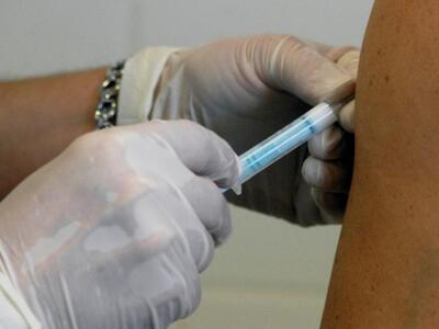  Εμβολιασμοί για την ιλαρά σήμερα σε ρομ...